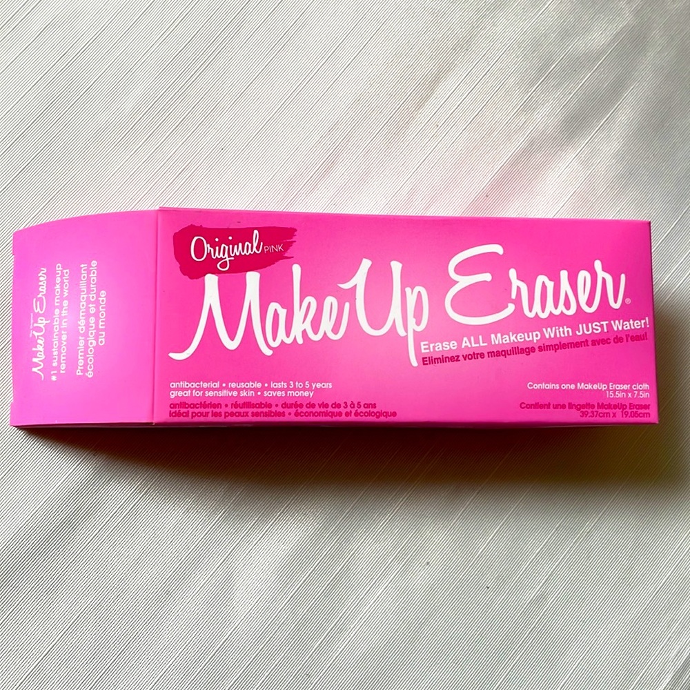 NWT & Box Original Makeup Eraser Just add water Pink